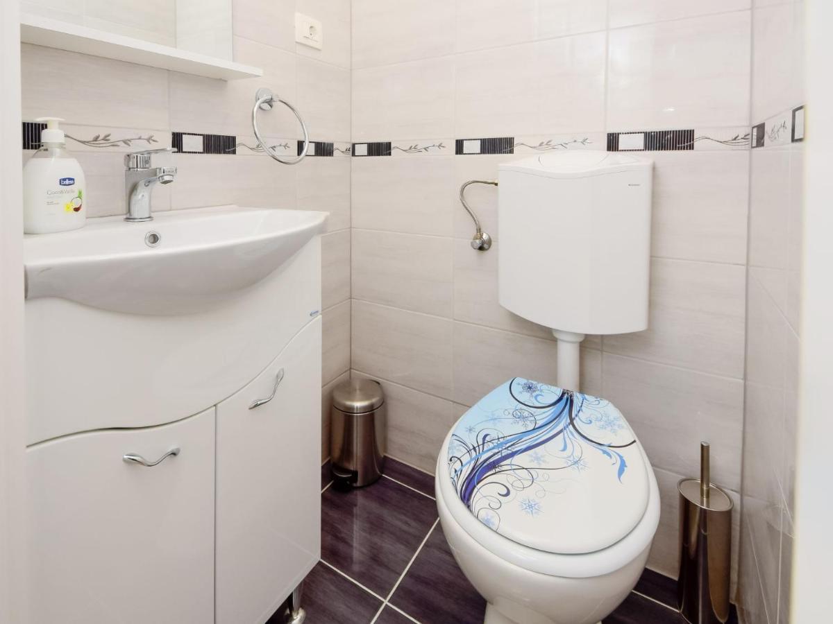 Holiday Home Lara By Interhome Omis Ngoại thất bức ảnh